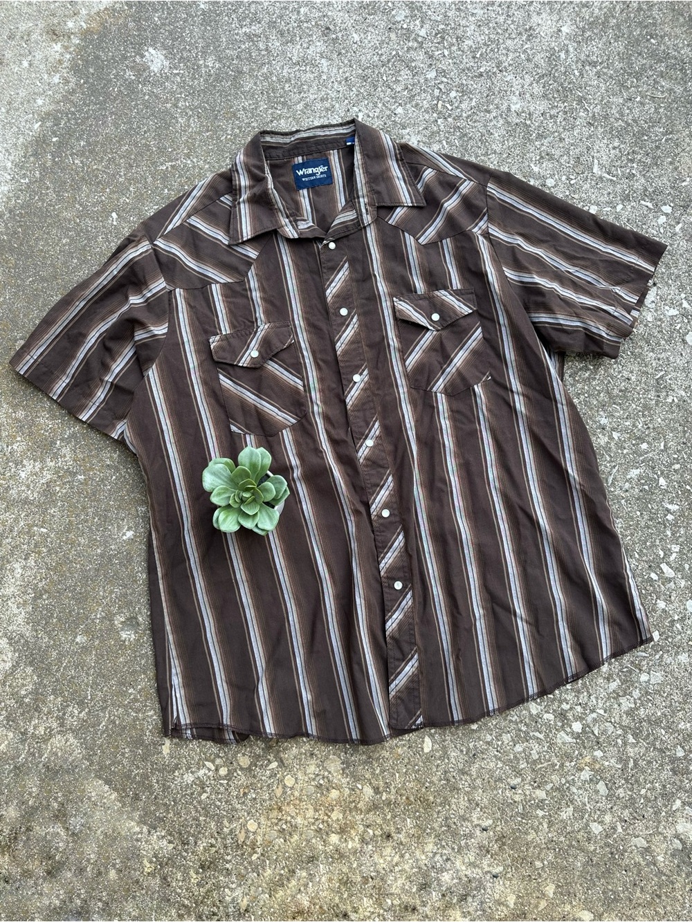 Wrangler | Men’s Western Vintage Style Pearl Snap Short Sleeve Striped Shirt
